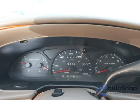 2003 Ford Taurus Ses z USA, uszkodzony, nr VIN 1FAFP55243G138459